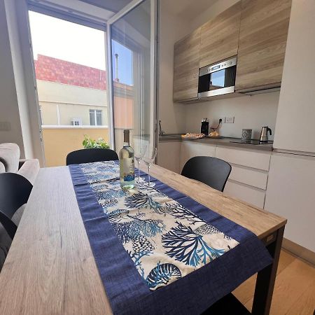 Happy Holiday Apartment Cagliari Exteriör bild