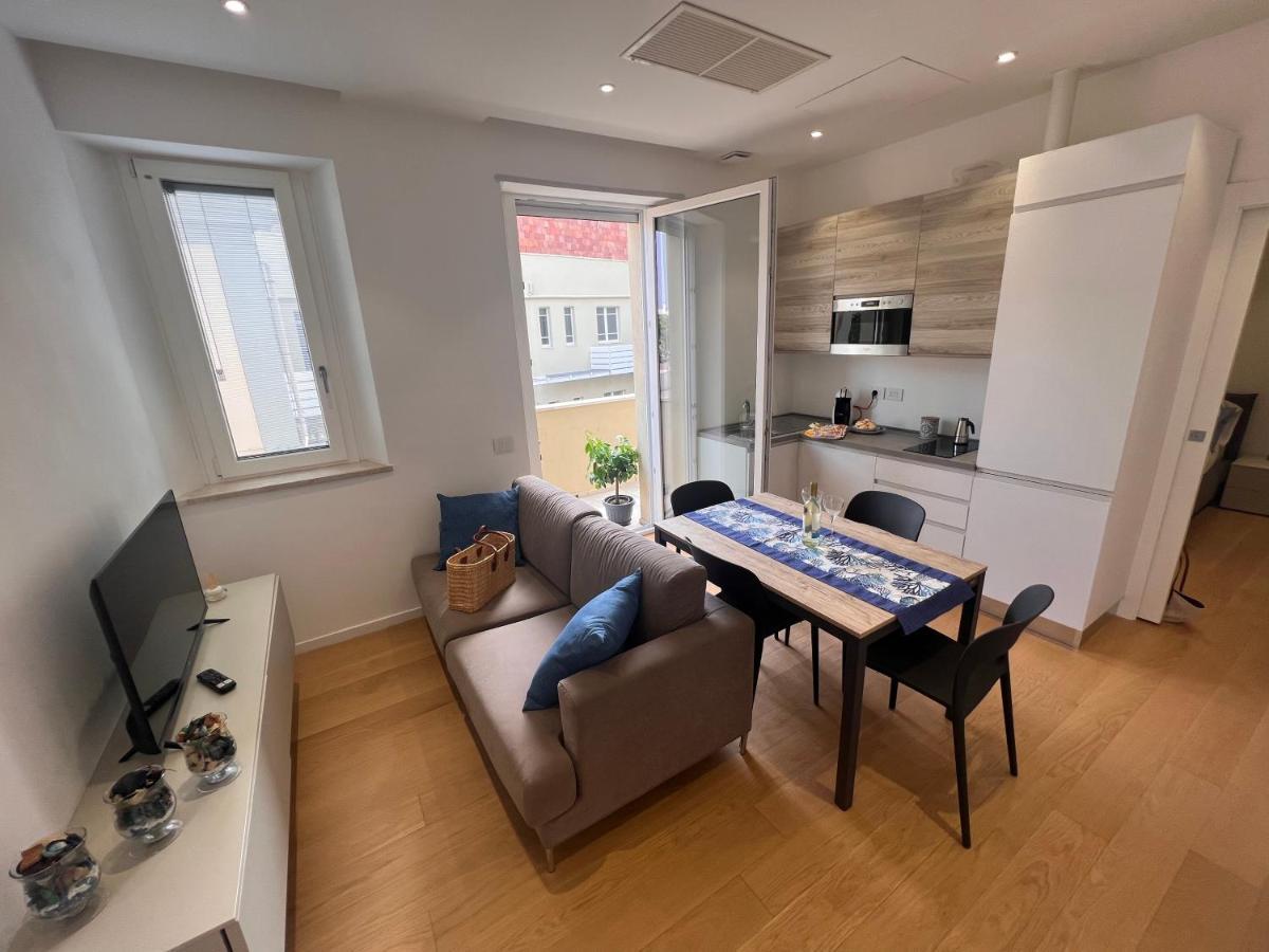 Happy Holiday Apartment Cagliari Exteriör bild